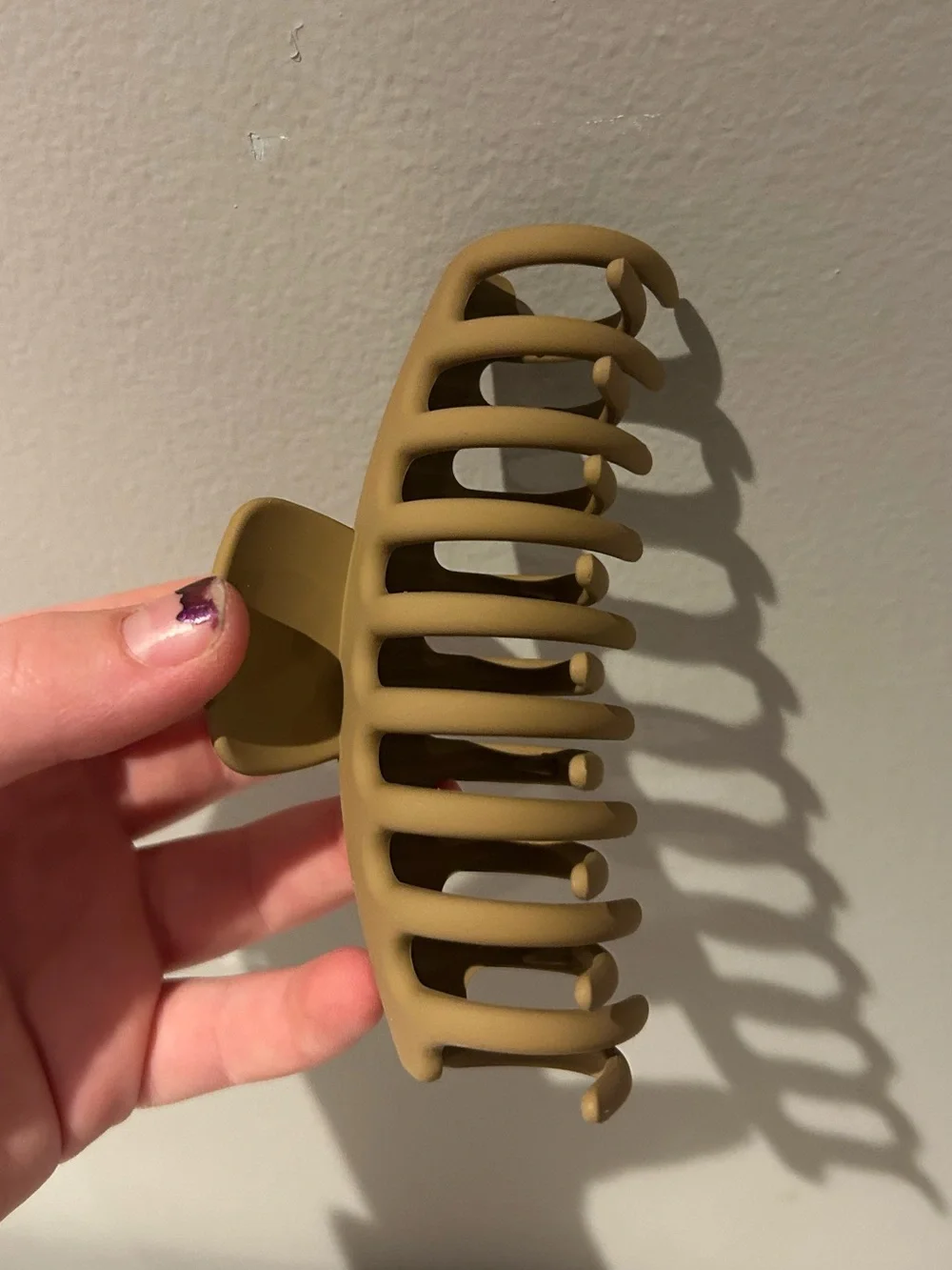 Bundle of six hair clips!